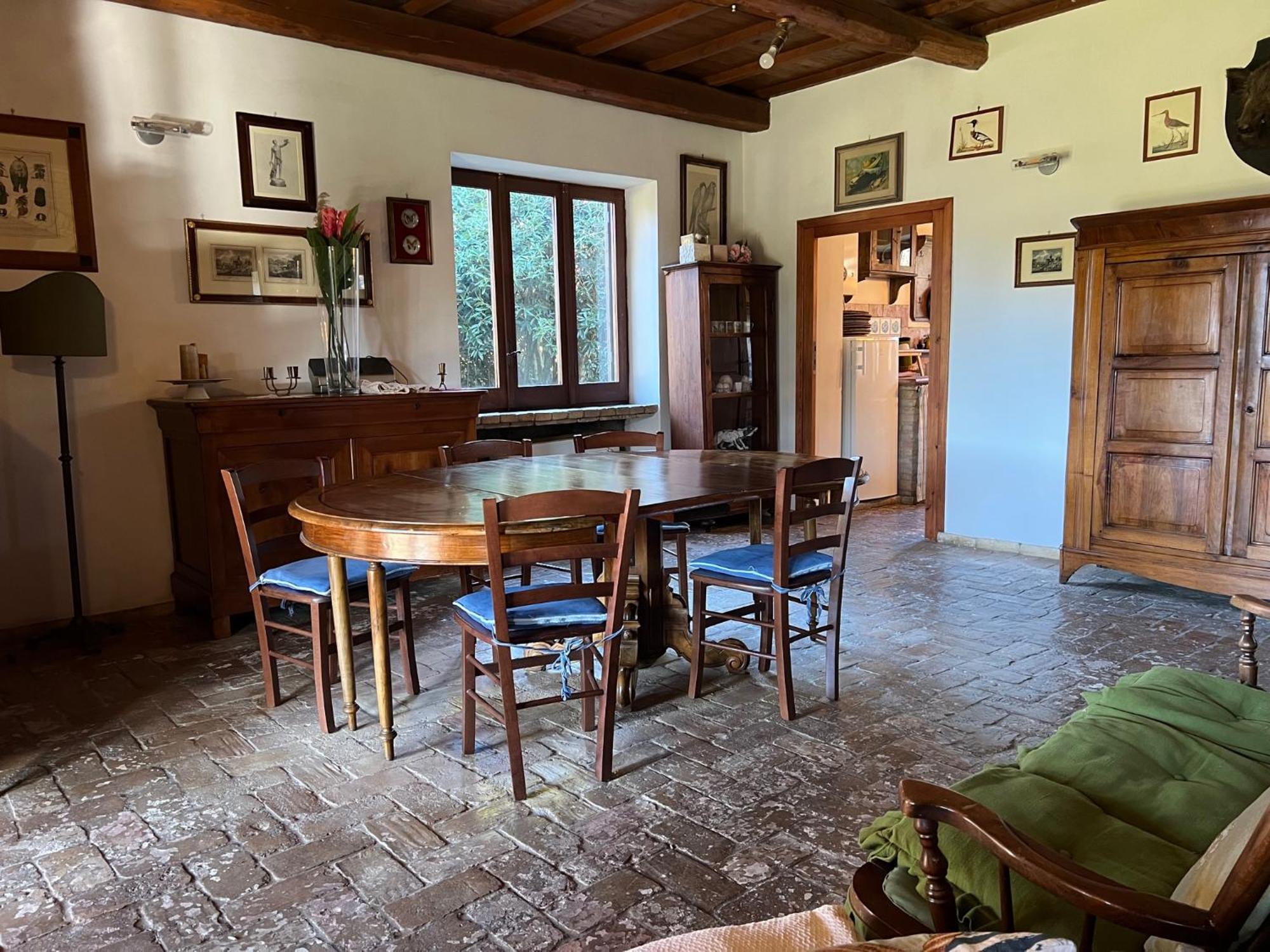 Cottage Beach Vico คาปราโรลา ภายนอก รูปภาพ